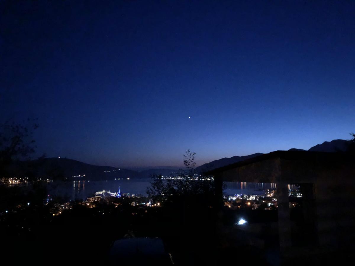 Holiday Home Nives Tivat Exterior photo