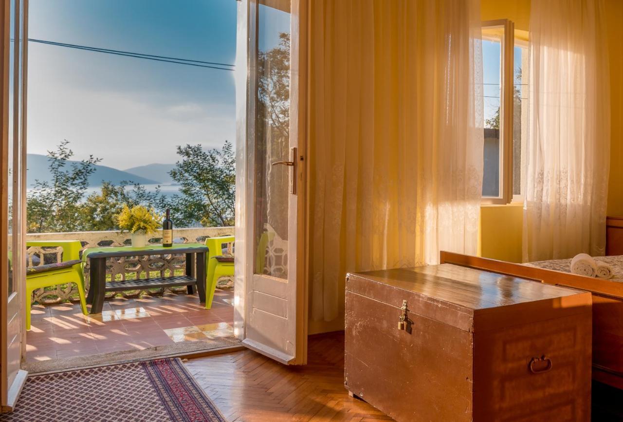 Holiday Home Nives Tivat Exterior photo
